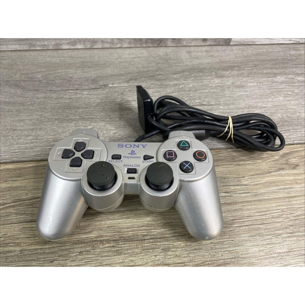 Satin Silver DualShock 2 for PlayStation‎ 2 Tested
